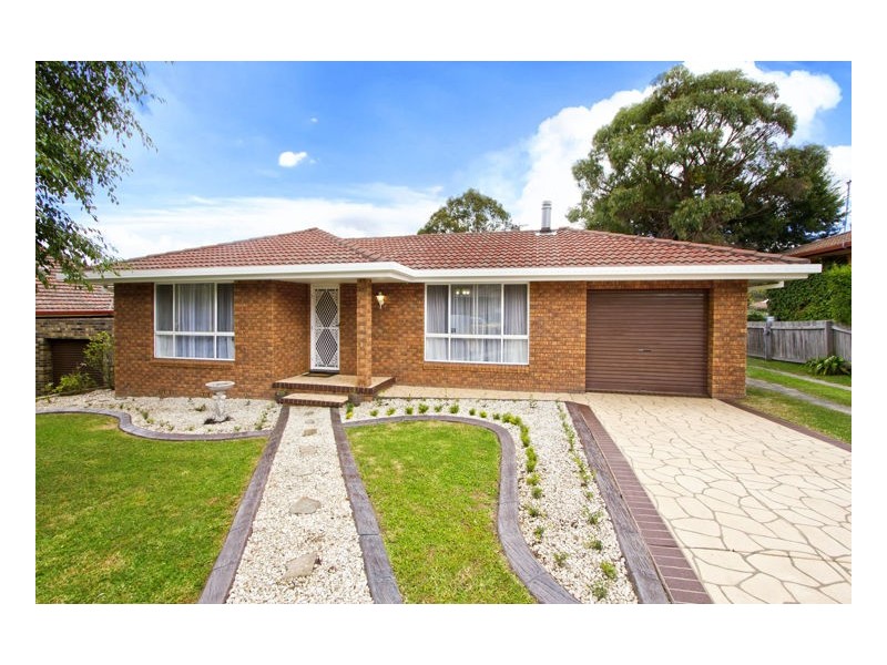 22 Yallambee Avenue, Armidale NSW 2350