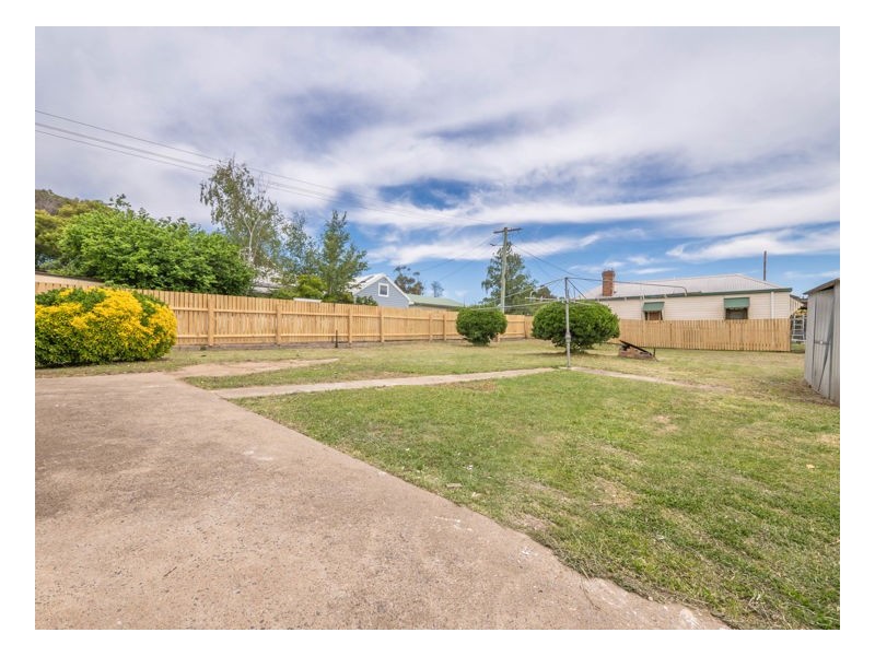 116 Butler Street, Armidale NSW 2350