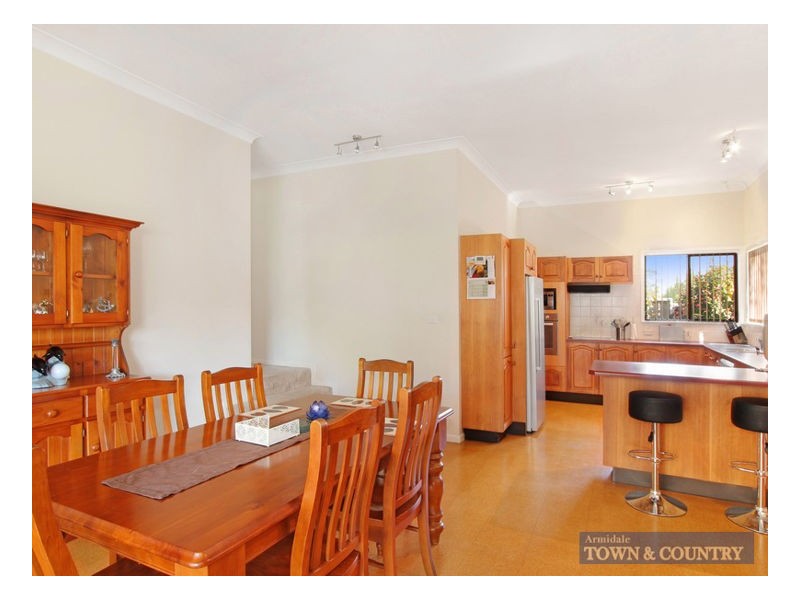 4 Oak Tree Drive, Armidale NSW 2350