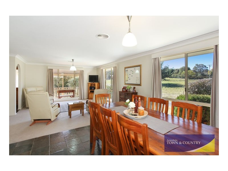 4 Westview Road,, Armidale NSW 2350