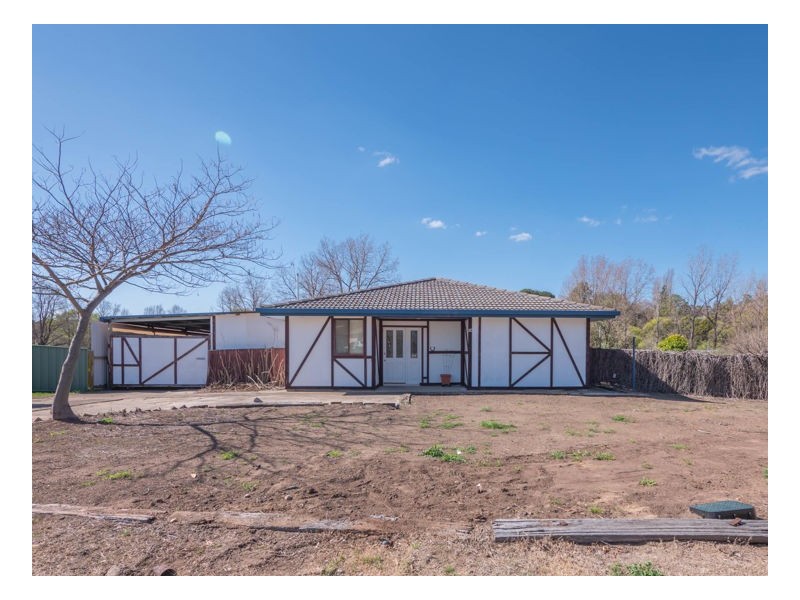 20 McIntosh Crescent, Armidale NSW 2350