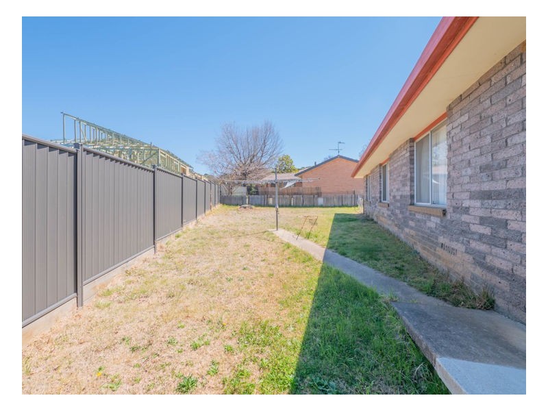 20 Freeman Crescent, Armidale NSW 2350