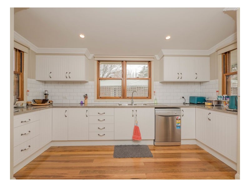 195 Kennedy Street, Armidale NSW 2350