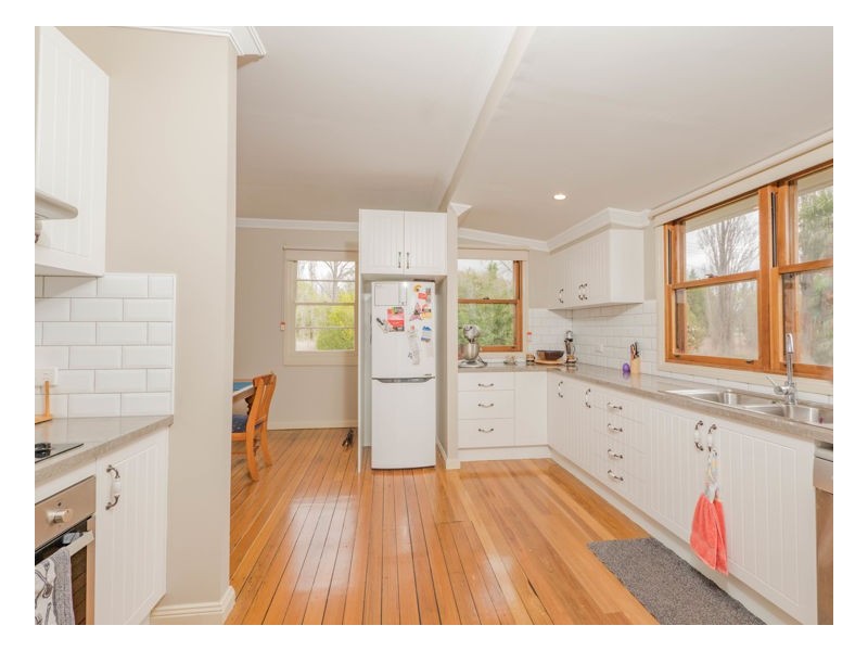 195 Kennedy Street, Armidale NSW 2350