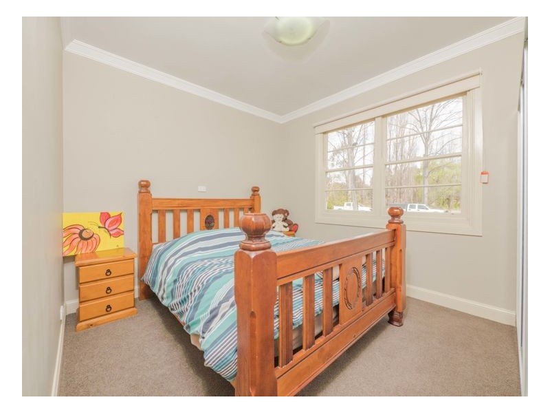 195 Kennedy Street, Armidale NSW 2350