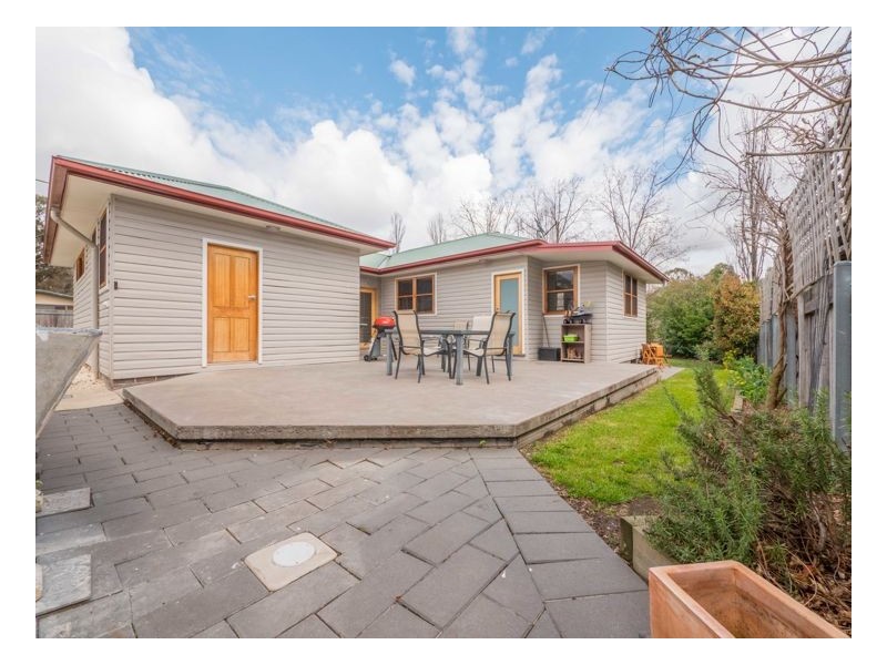 195 Kennedy Street, Armidale NSW 2350