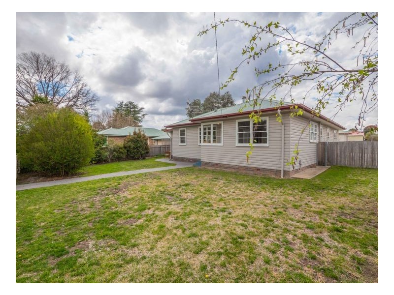 195 Kennedy Street, Armidale NSW 2350