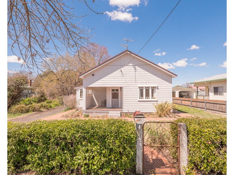 55 Ohio Street, Armidale NSW 2350