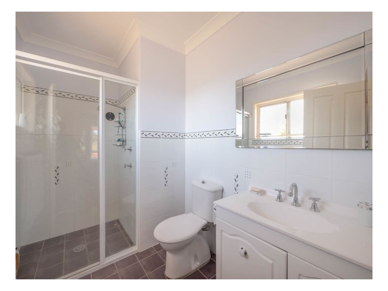 1 Yellowtail Court, Armidale NSW 2350