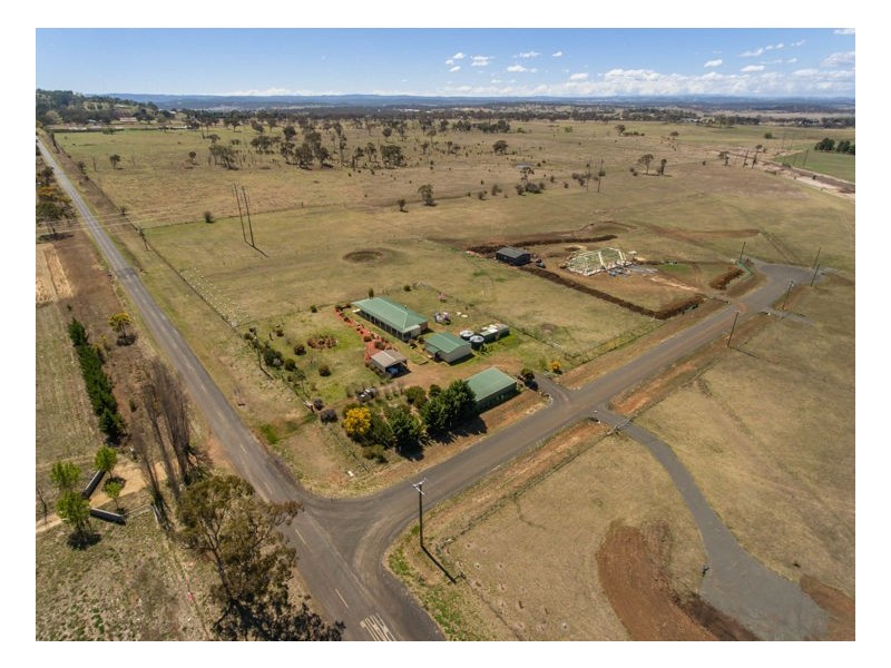 1 Yellowtail Court, Armidale NSW 2350