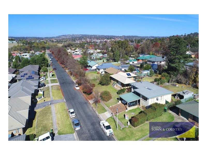 14 Kennedy Street, Armidale NSW 2350