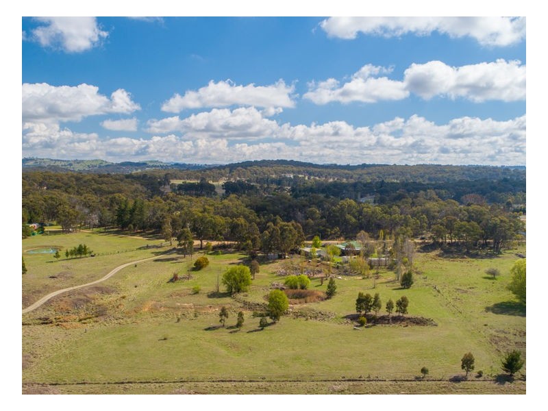 15 Moffatt Road, Armidale NSW 2350