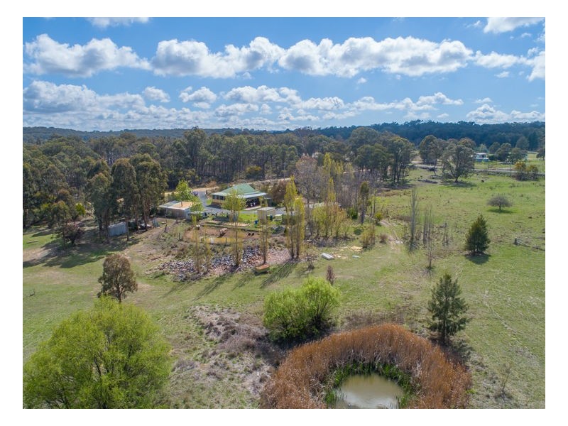 15 Moffatt Road, Armidale NSW 2350