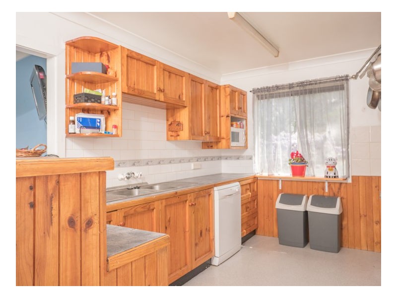 15 Moffatt Road, Armidale NSW 2350