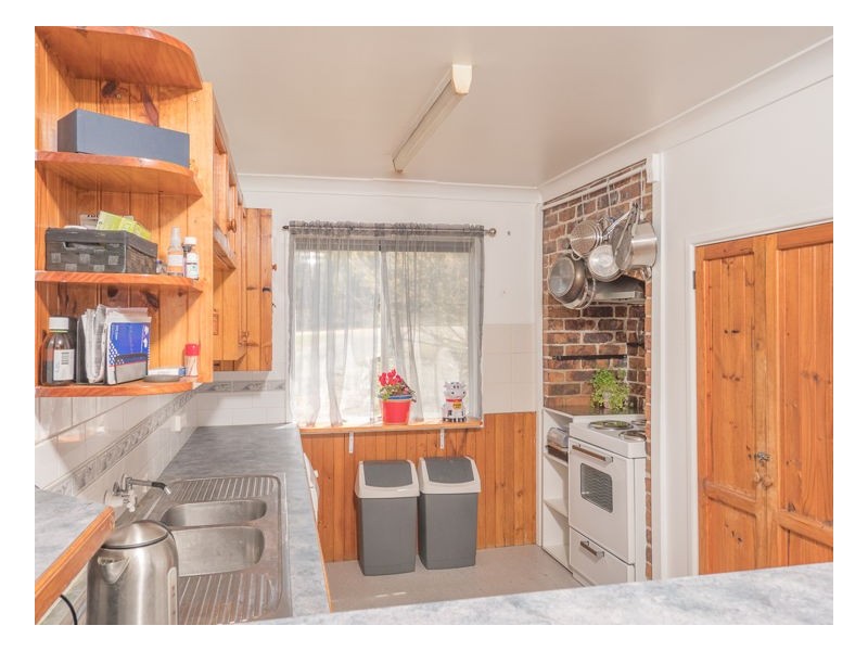 15 Moffatt Road, Armidale NSW 2350