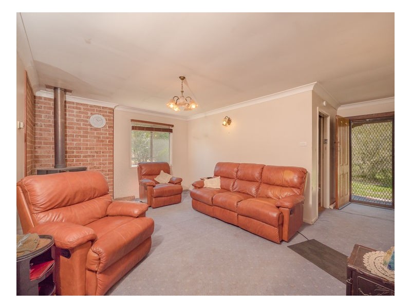 15 Moffatt Road, Armidale NSW 2350