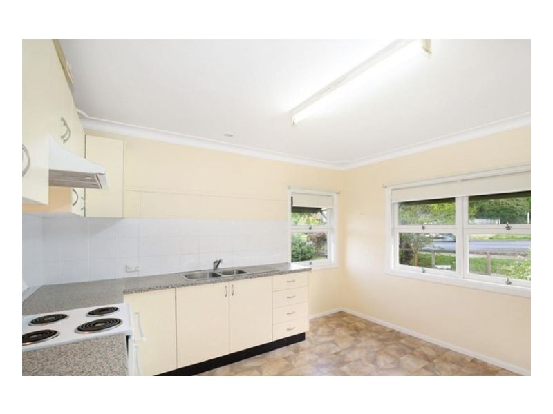 218 Erskine Street, Armidale NSW 2350