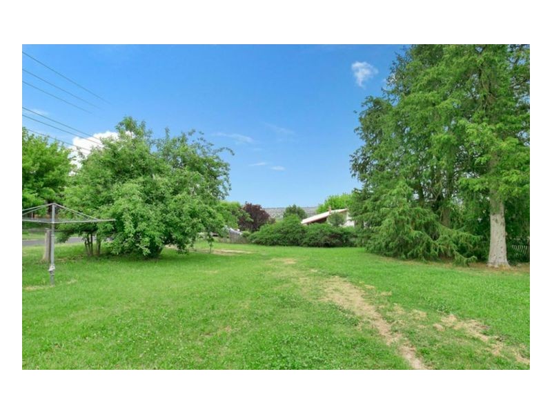 218 Erskine Street, Armidale NSW 2350