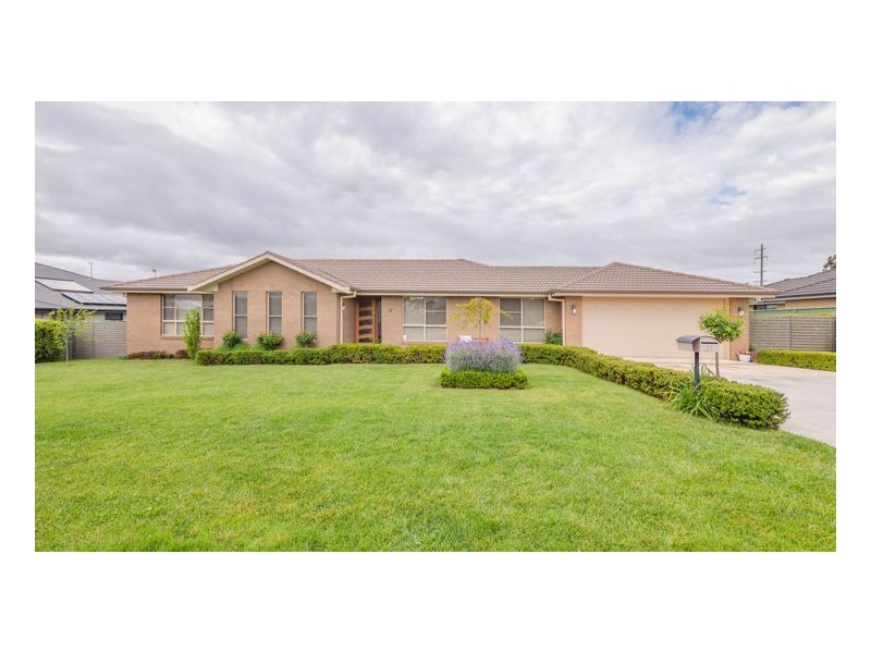 21 Netherton Park Avenue, Armidale NSW 2350