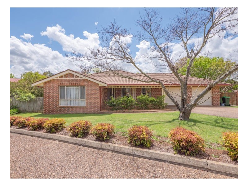 2 Kilkenny Close, Armidale NSW 2350