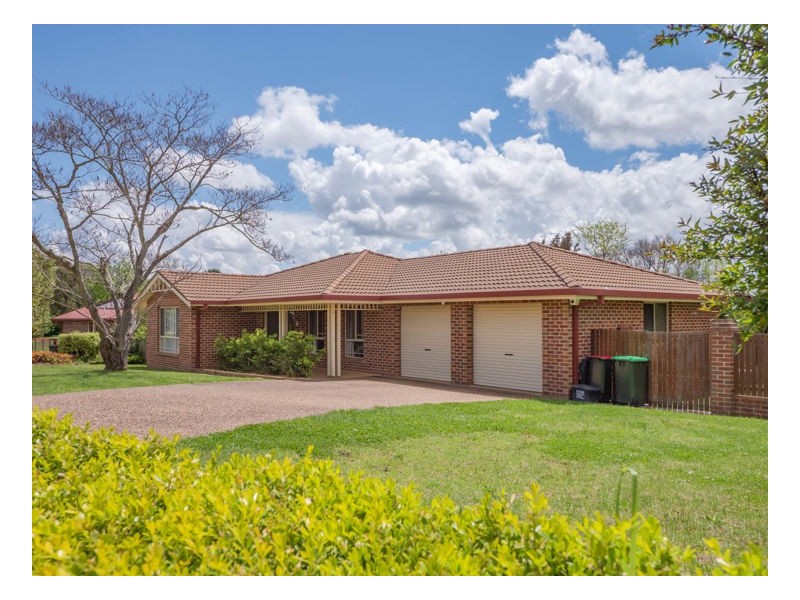 2 Kilkenny Close, Armidale NSW 2350