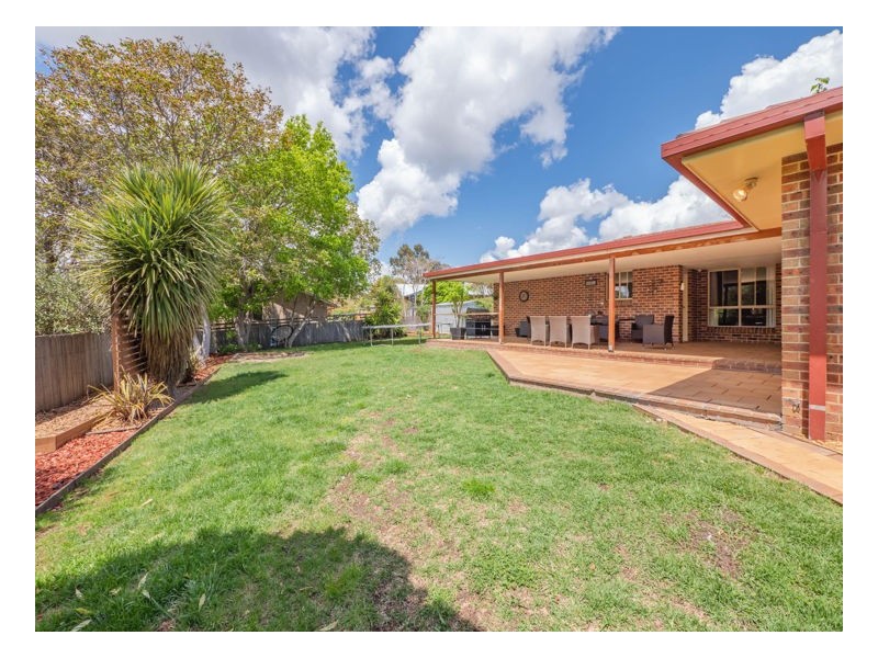 2 Kilkenny Close, Armidale NSW 2350