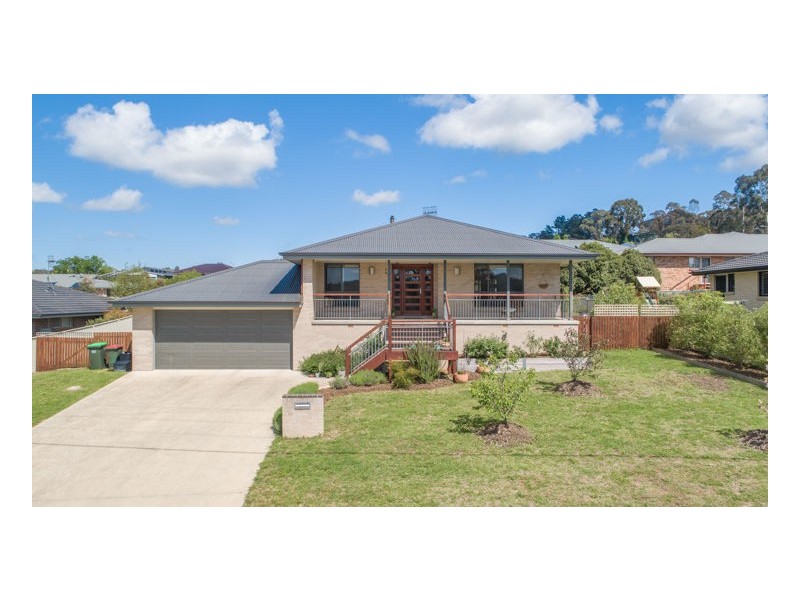 30 Arundel Drive, Armidale NSW 2350