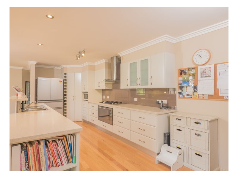 30 Arundel Drive, Armidale NSW 2350