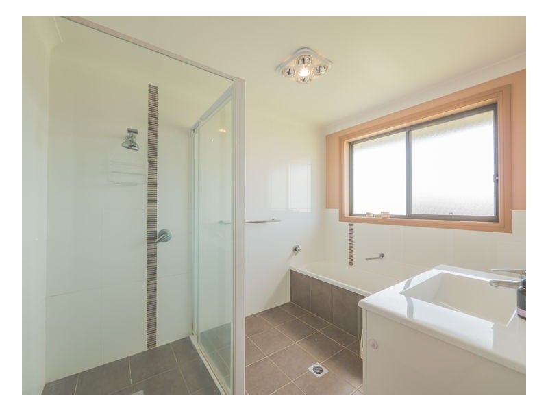 30 Arundel Drive, Armidale NSW 2350