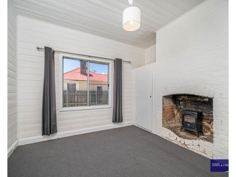 102 Niagara Street, Armidale NSW 2350