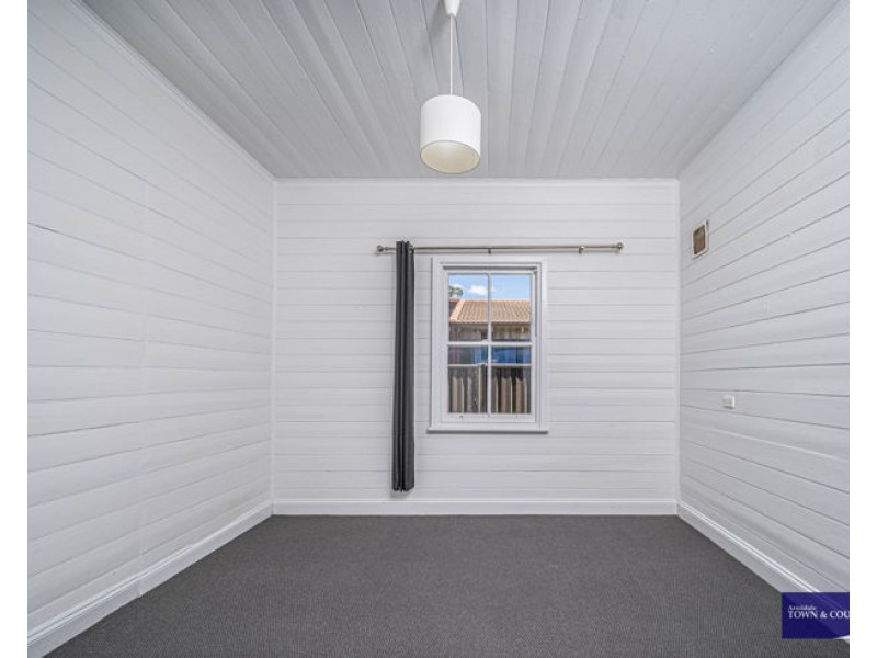 102 Niagara Street, Armidale NSW 2350