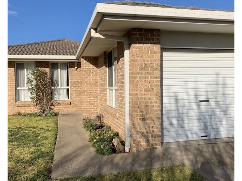 7 Anton Close, Armidale NSW 2350
