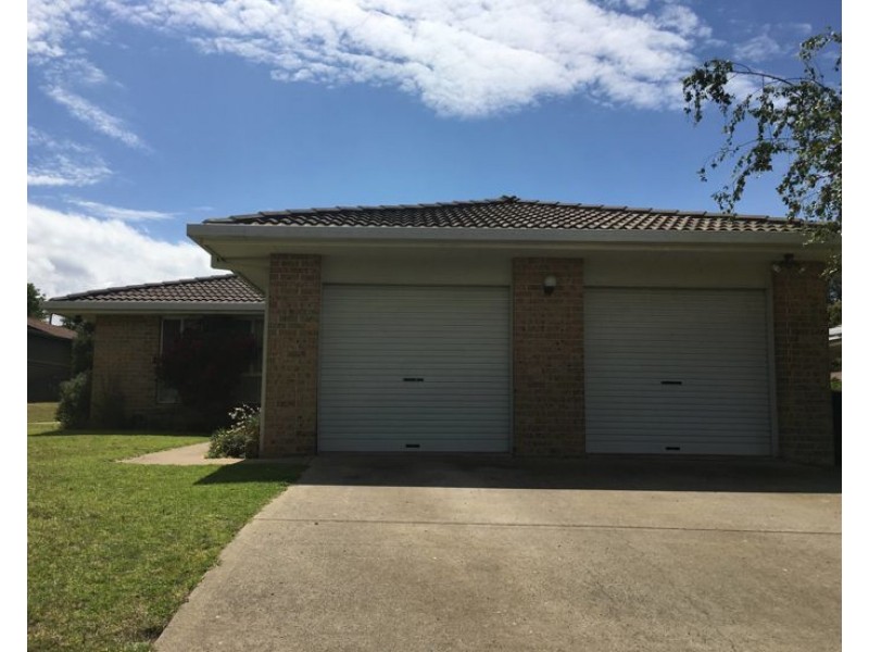 7 Anton Close, Armidale NSW 2350