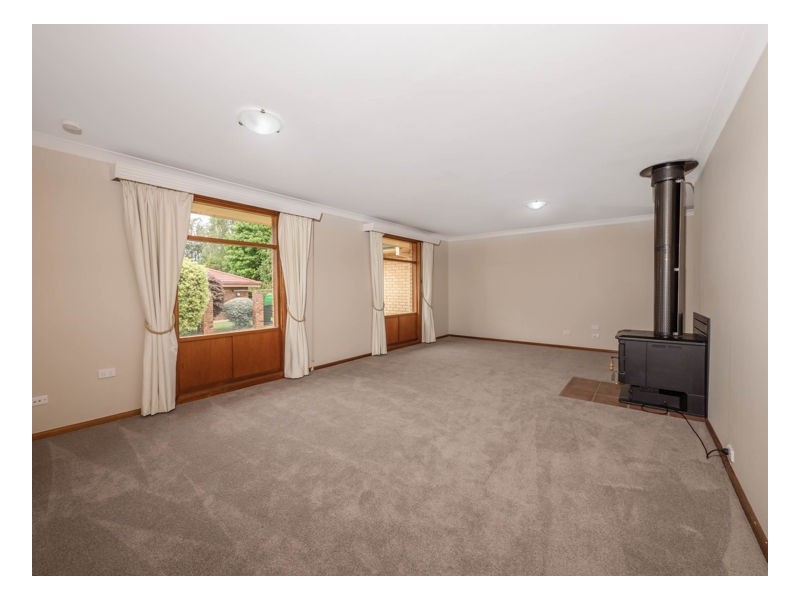 8 Catherine St, Armidale NSW 2350