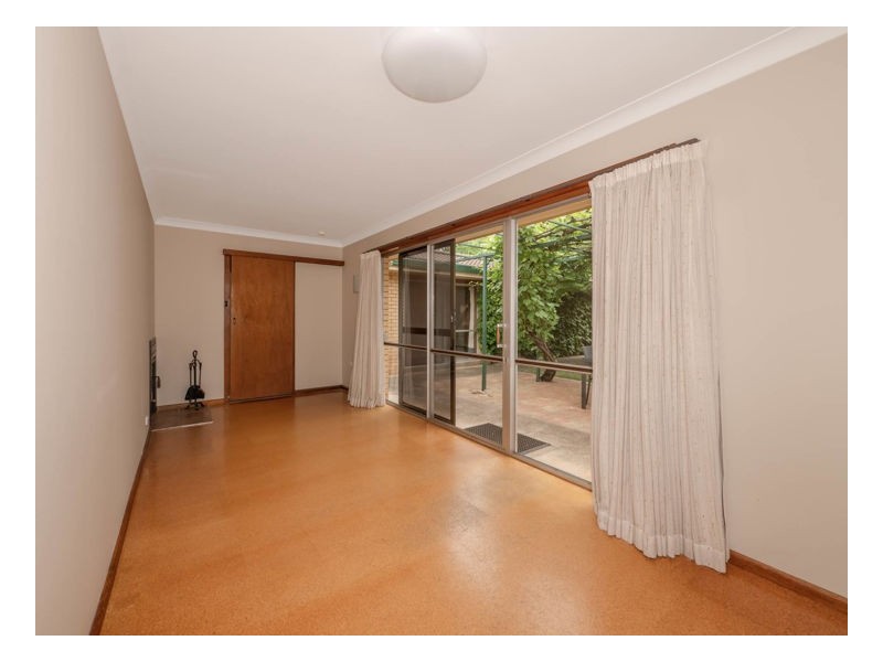 8 Catherine St, Armidale NSW 2350