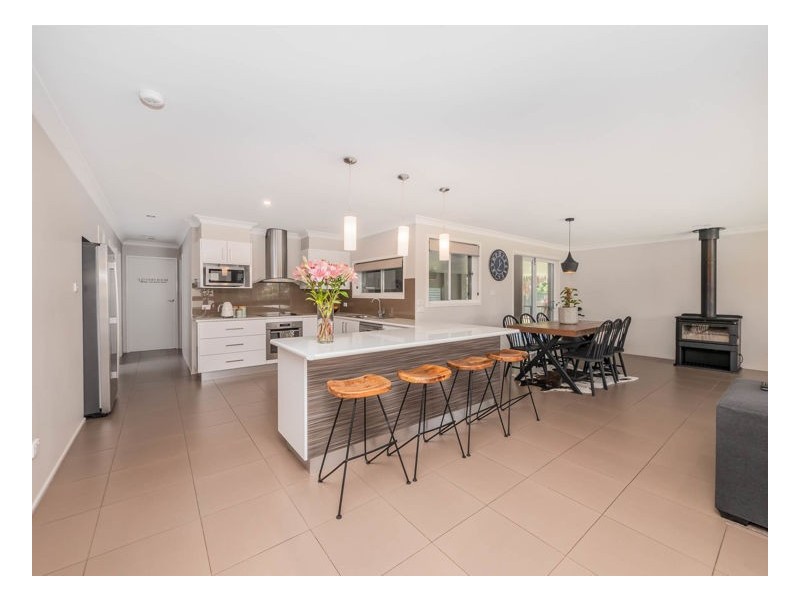 8 Dumaresq Street, Uralla NSW 2358