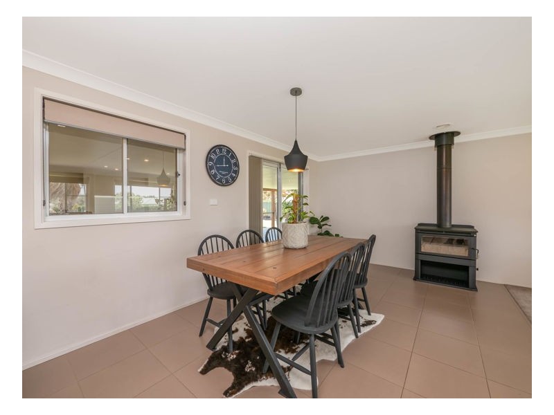 8 Dumaresq Street, Uralla NSW 2358