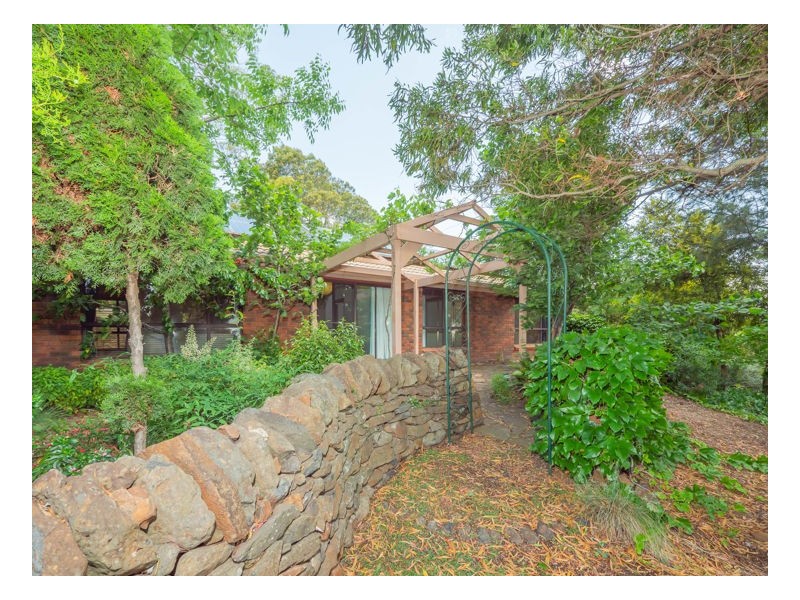 7 Nathaniel Pidgeon Drive, Armidale NSW 2350