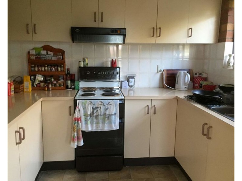 1/1 Verna Close, Armidale NSW 2350