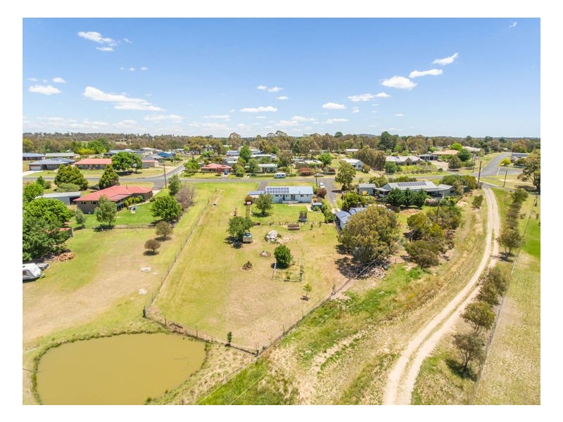 45 John Street, Uralla NSW 2358