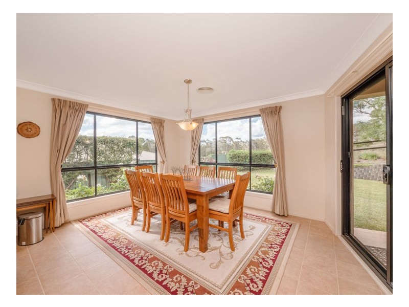 27 Norris Drive, Armidale NSW 2350