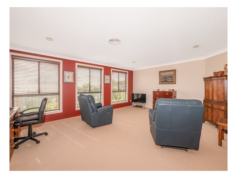 27 Norris Drive, Armidale NSW 2350