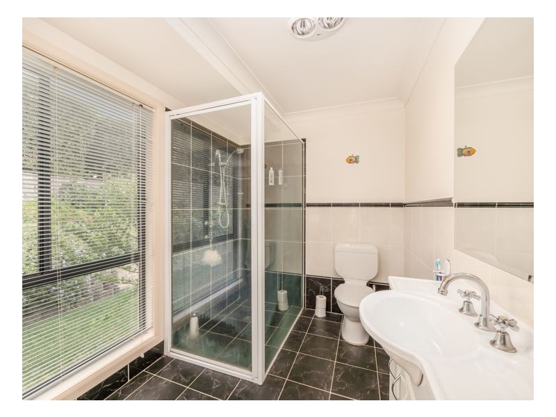 27 Norris Drive, Armidale NSW 2350