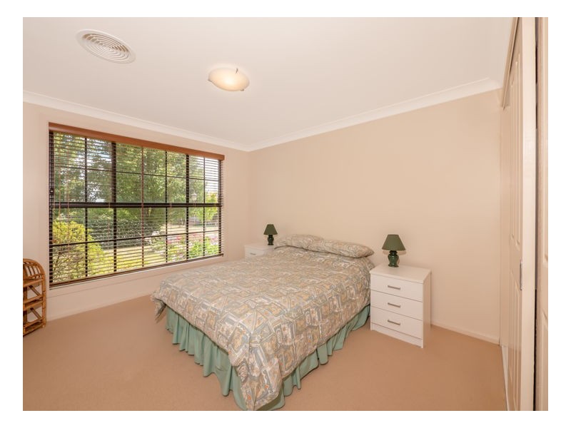 27 Norris Drive, Armidale NSW 2350