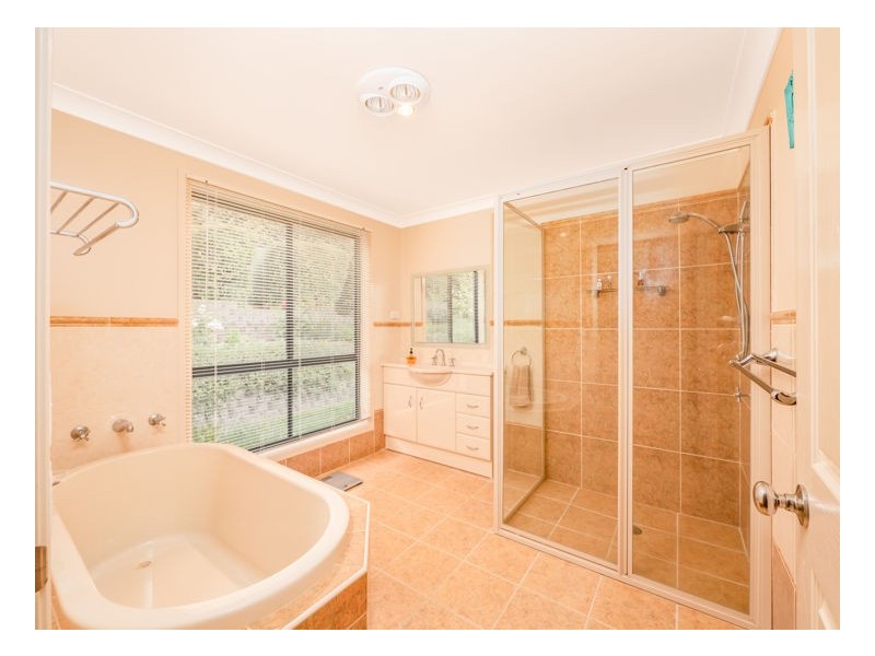 27 Norris Drive, Armidale NSW 2350