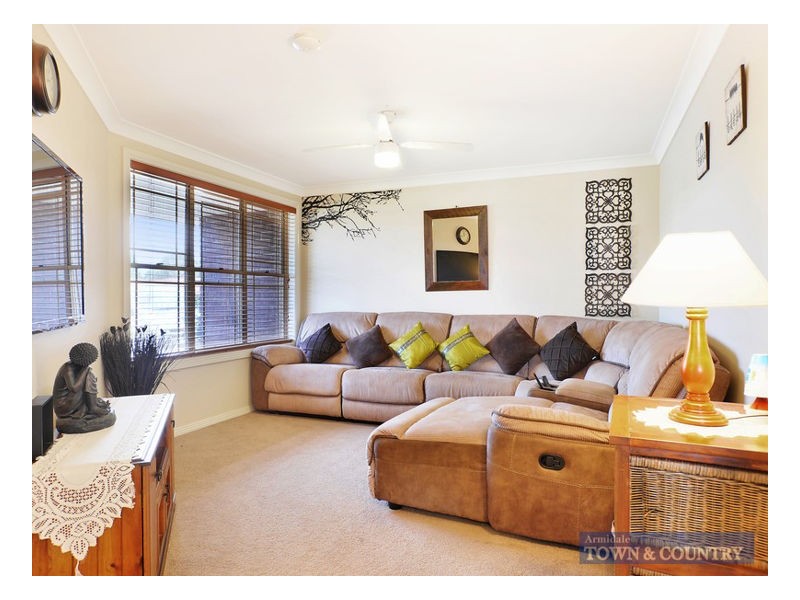 17 MacDonald Drive, Armidale NSW 2350