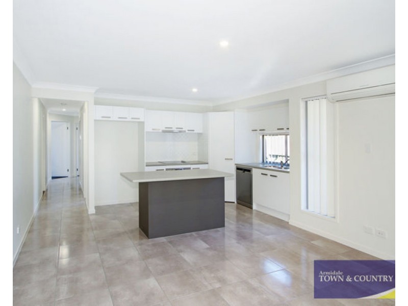 3/8 Peterson Drive, Armidale NSW 2350
