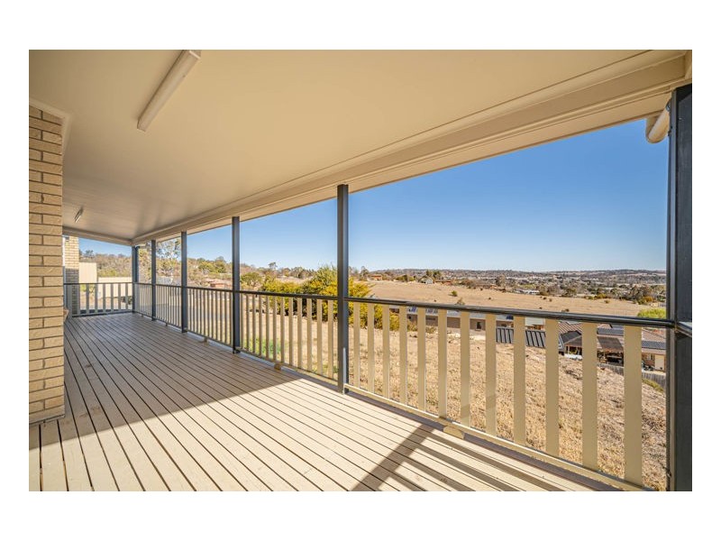 71 Ash Tree Drive, Armidale NSW 2350