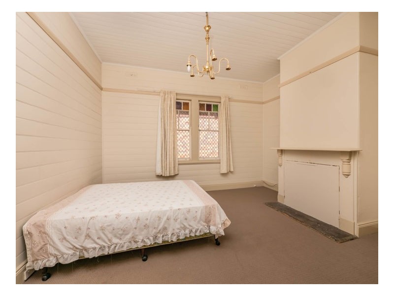 68 Barney Street, Armidale NSW 2350
