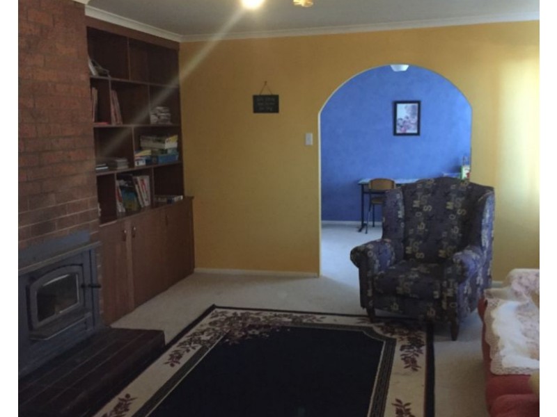 House 3, 11563 New England Highway, Armidale NSW 2350